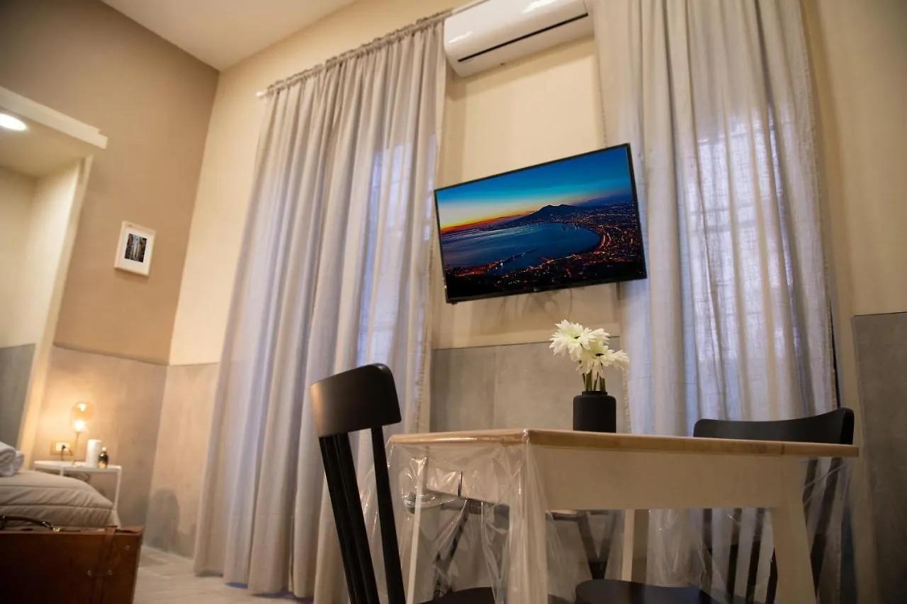 Graziano Home Station Napels Appartement