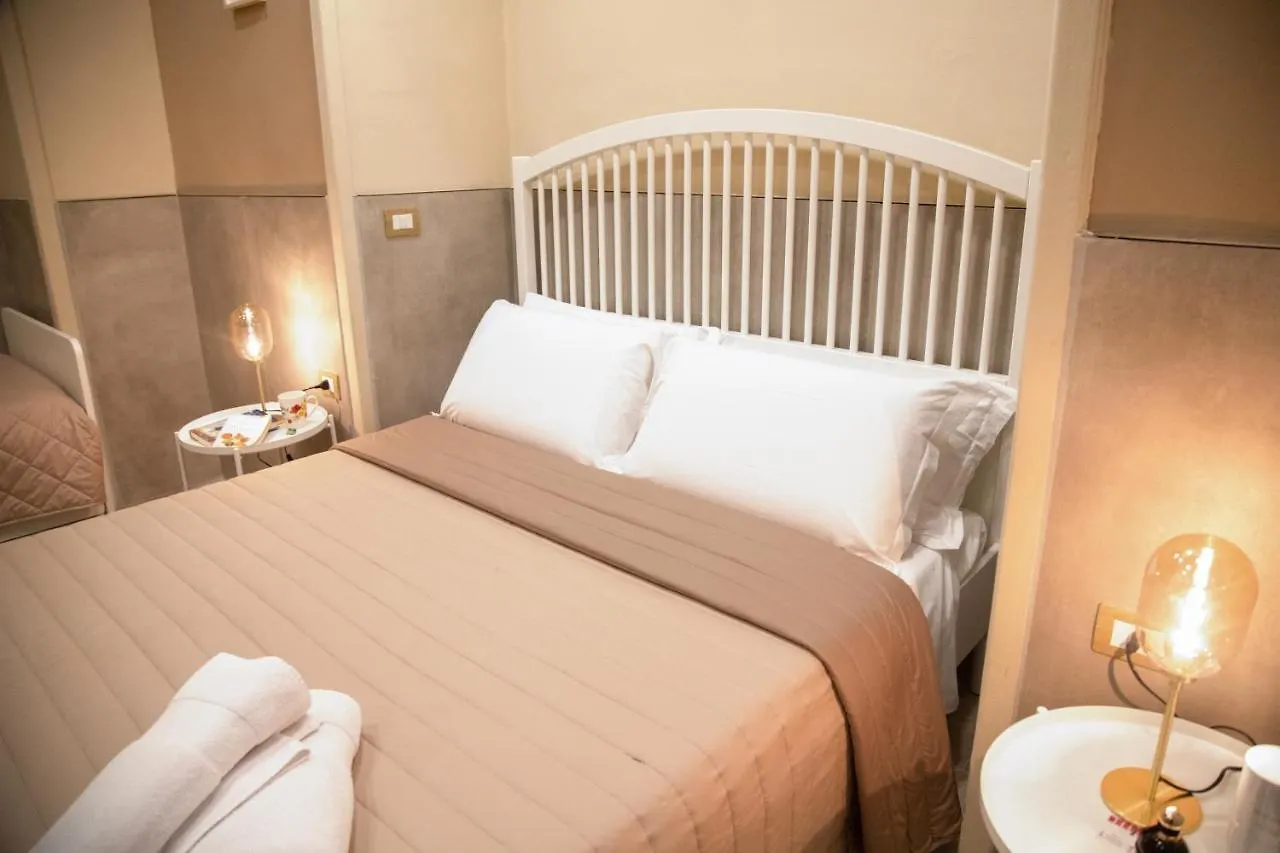 Graziano Home Station Napels Appartement
