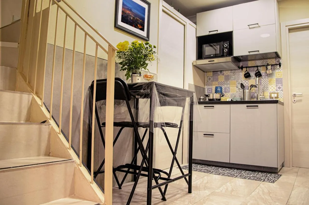 Graziano Home Station Napels Italië